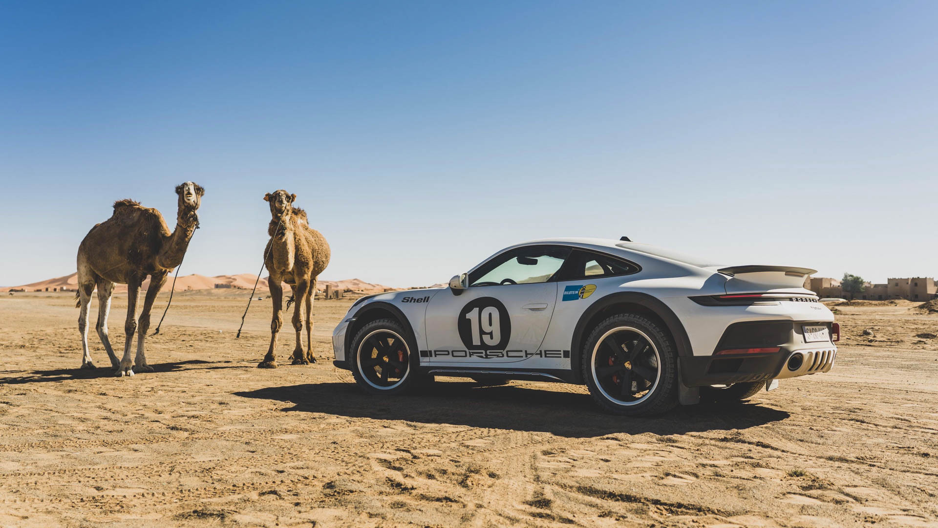Porsche 911 Dakar historic wraps 00003