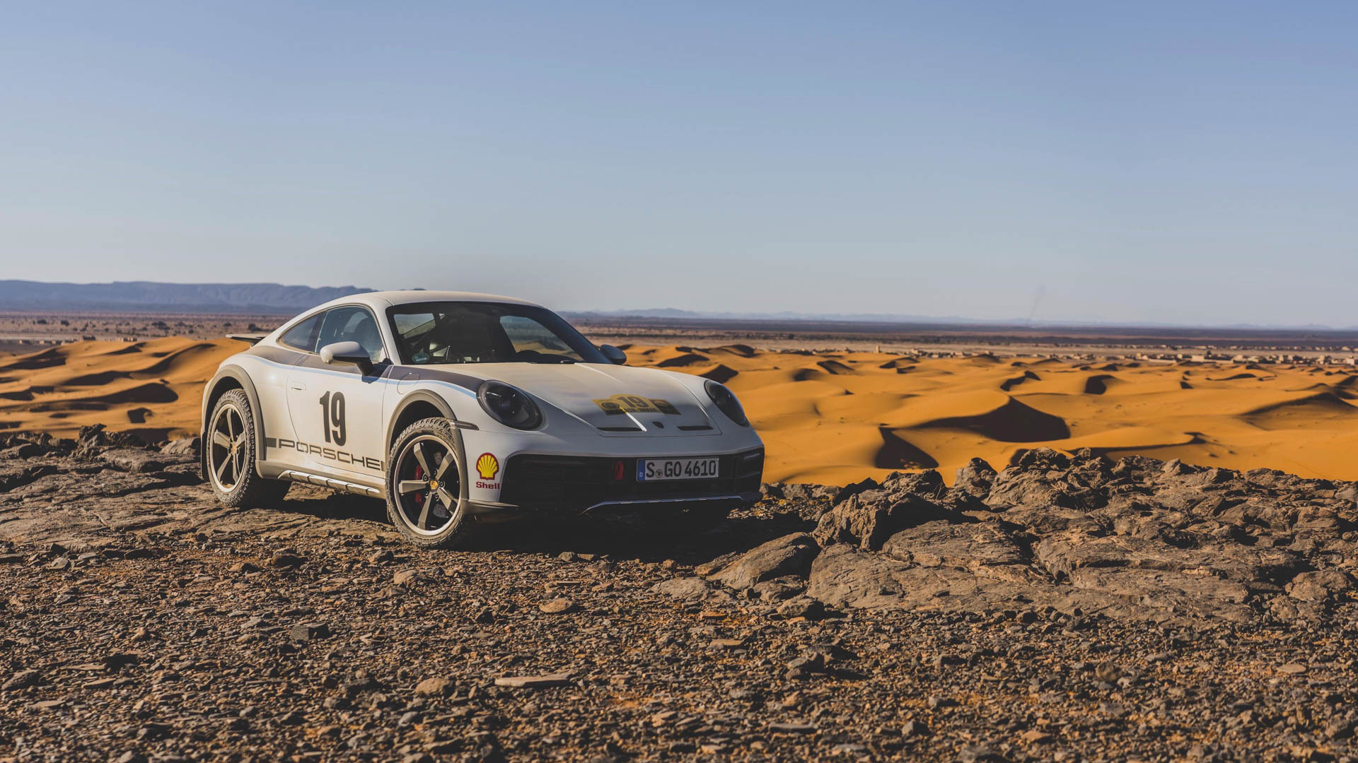 Porsche 911 Dakar historic wraps 00005