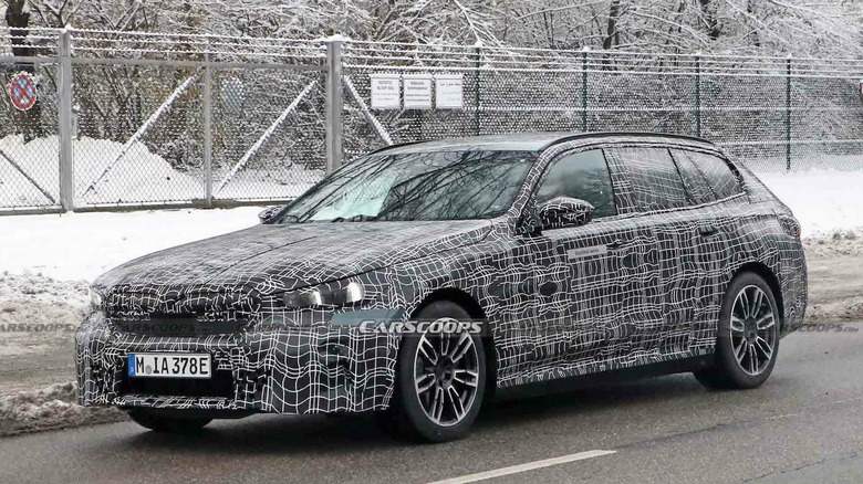 BMW i5 Touring 00004 copy