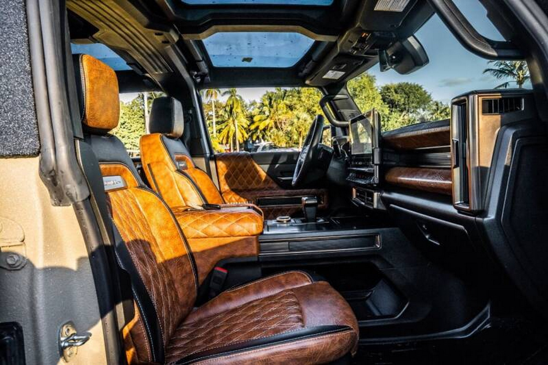 Sandstorm Kevlar GMC Hummer EV 9