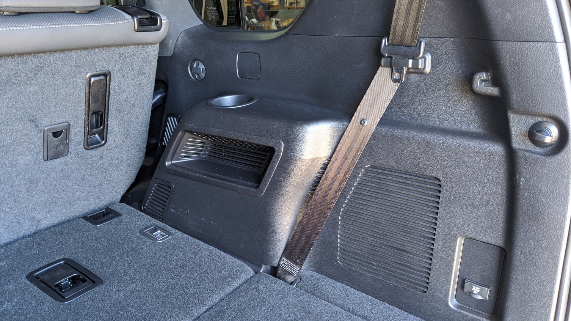 2022 Leuxs GX 460 - Stephen Rivers for Carscoops 19