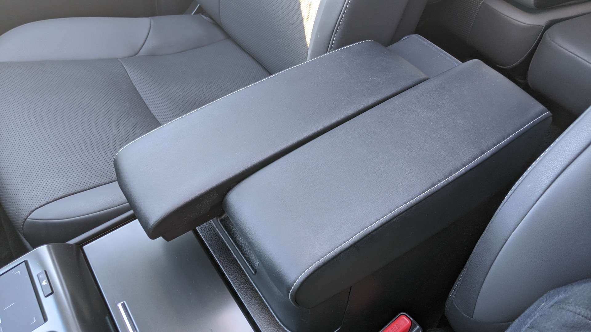 2022 Leuxs GX 460 - Stephen Rivers for Carscoops 35