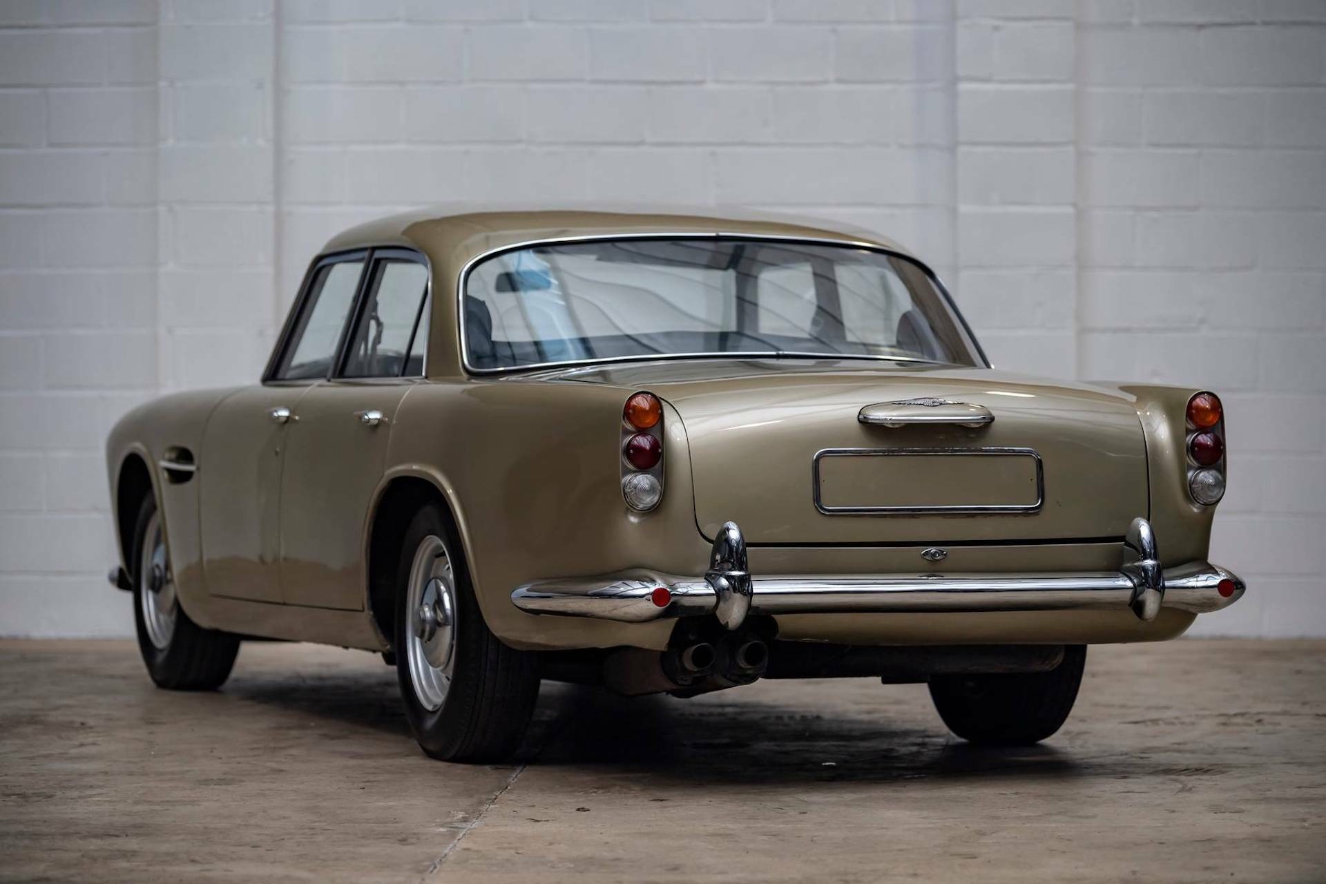 Lagonda Rapide 00011