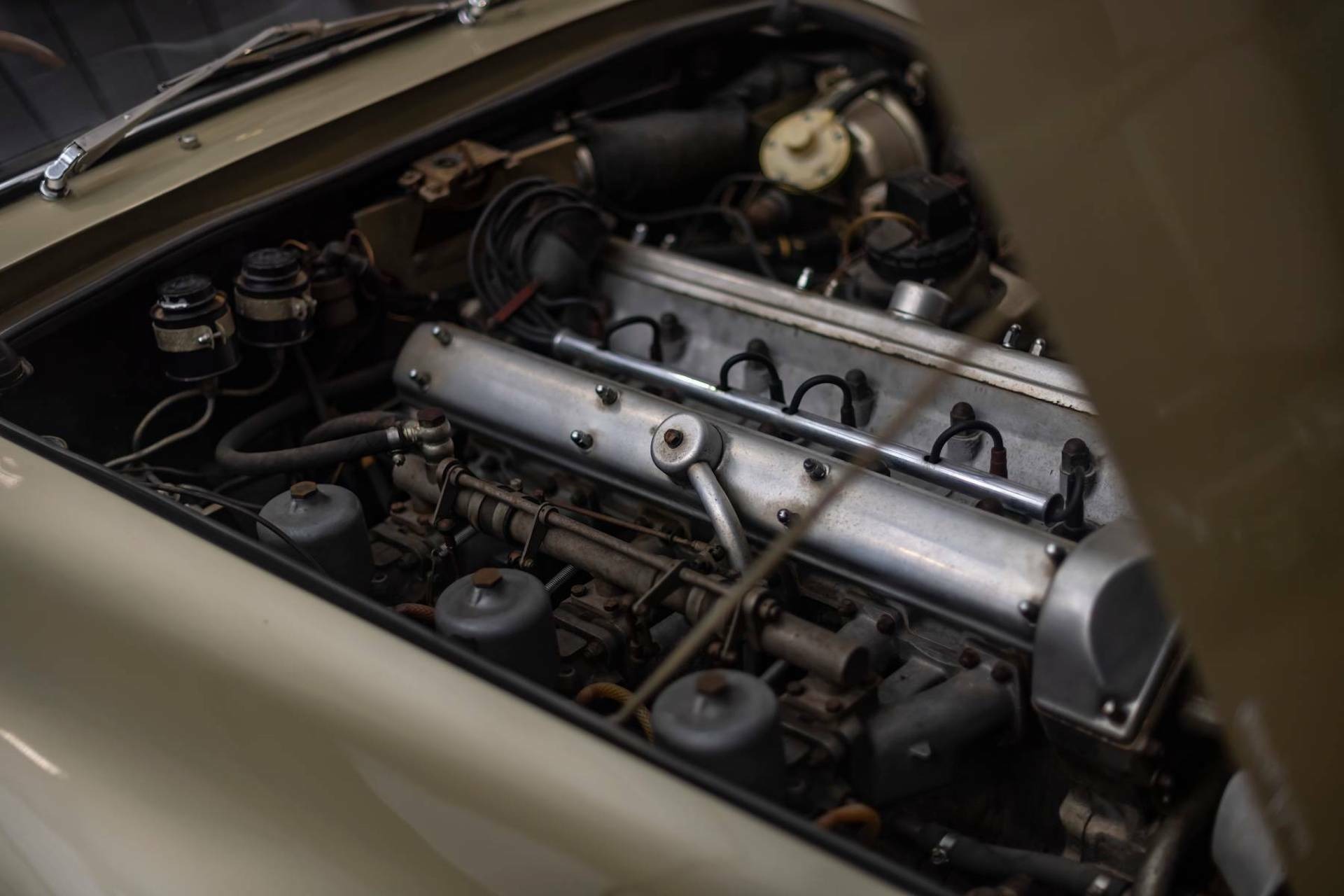 Lagonda Rapide 00014