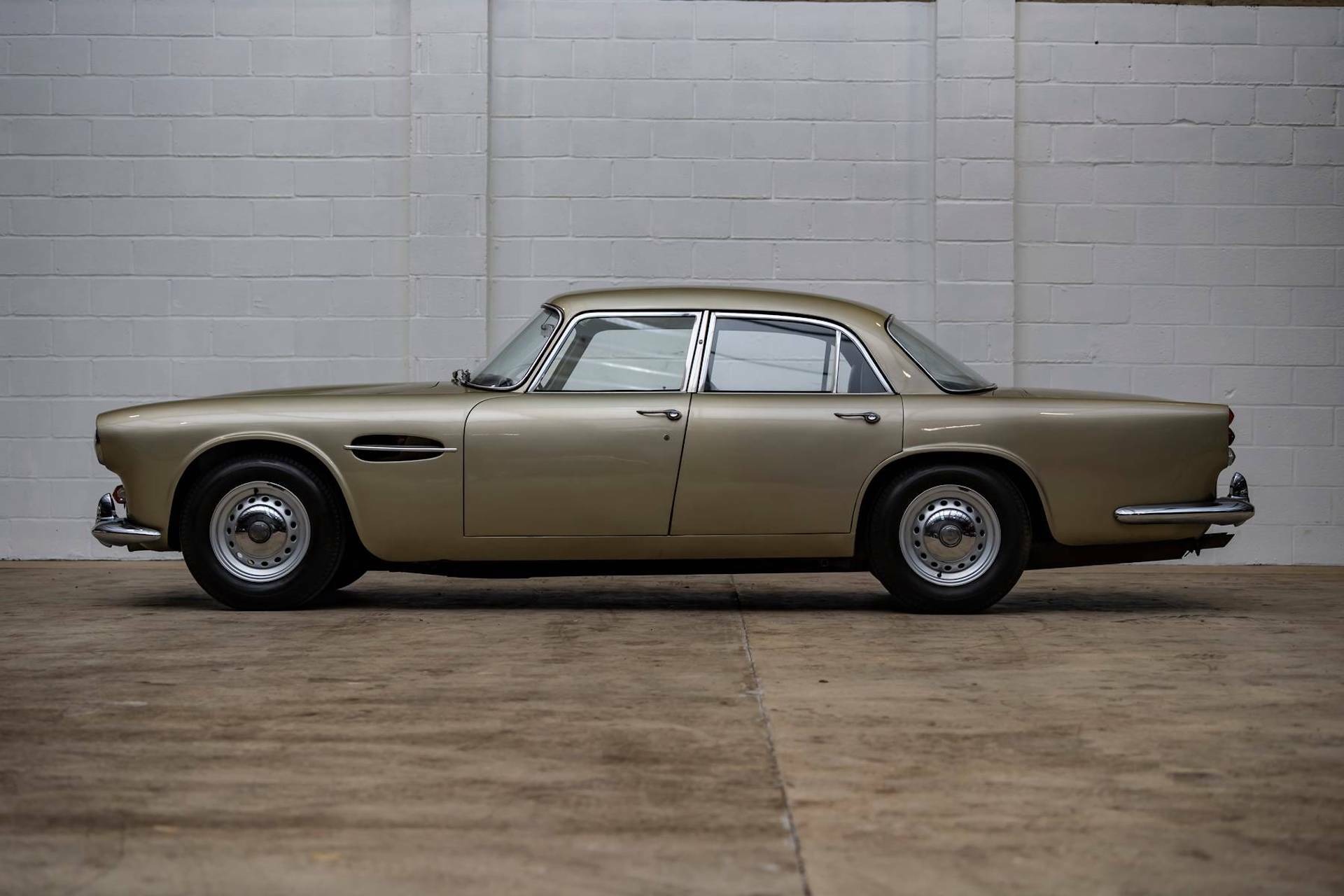 Lagonda Rapide 00019