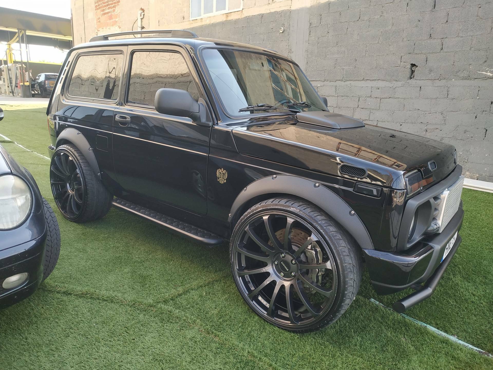 Modified Lada Niva (22)