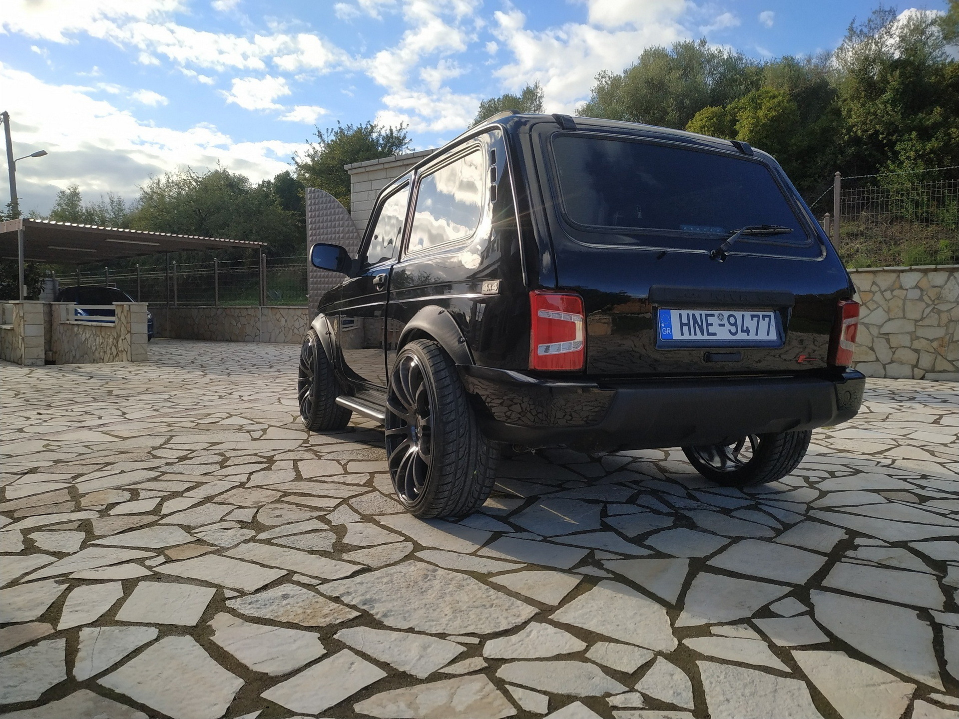 Modified Lada Niva (7)