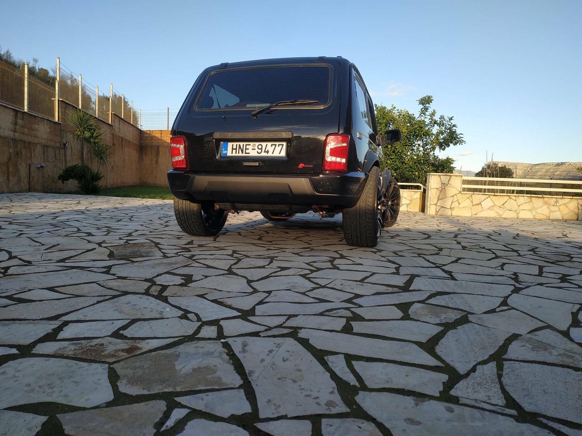Modified Lada Niva (9)