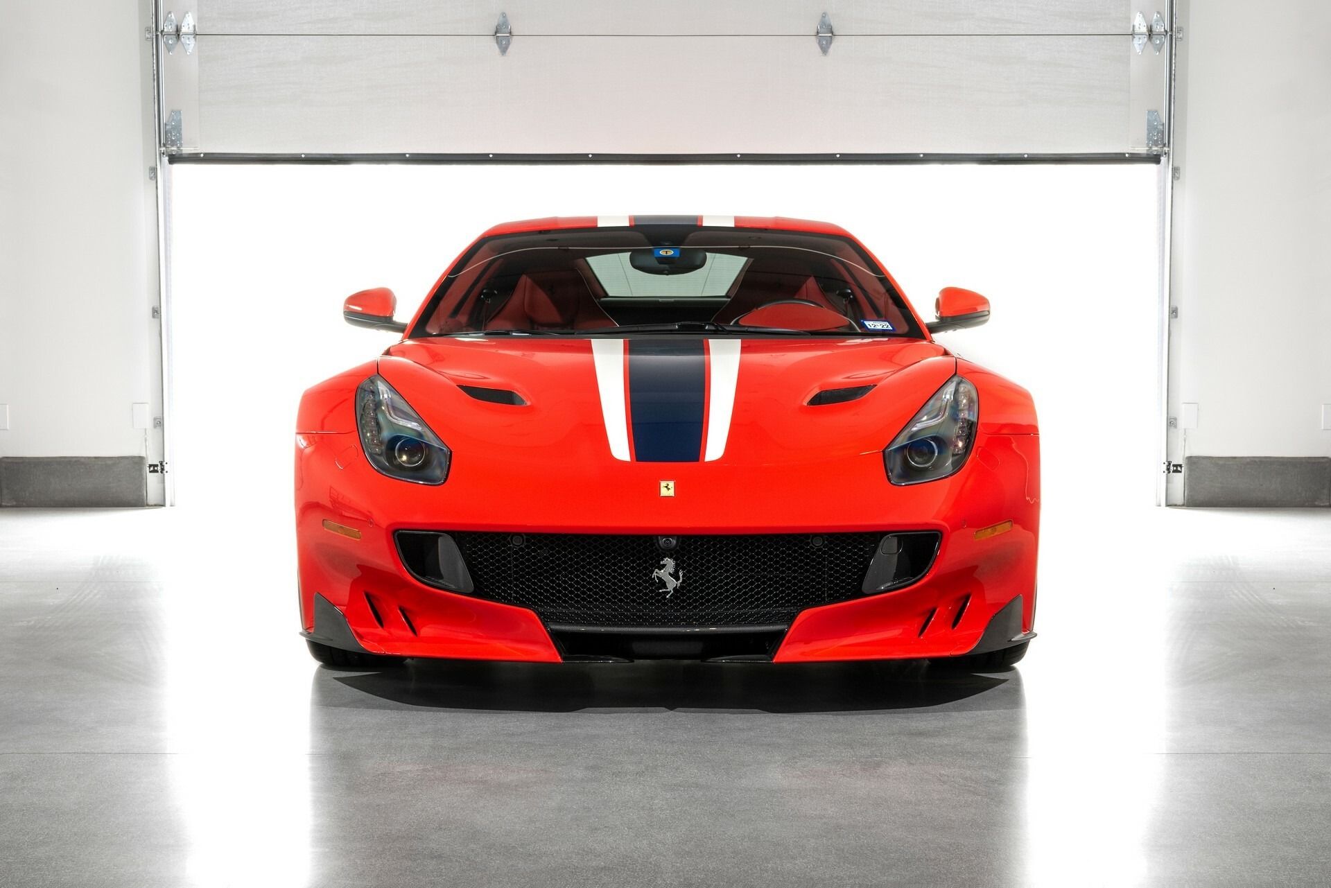Ferrari F12tdf - 4