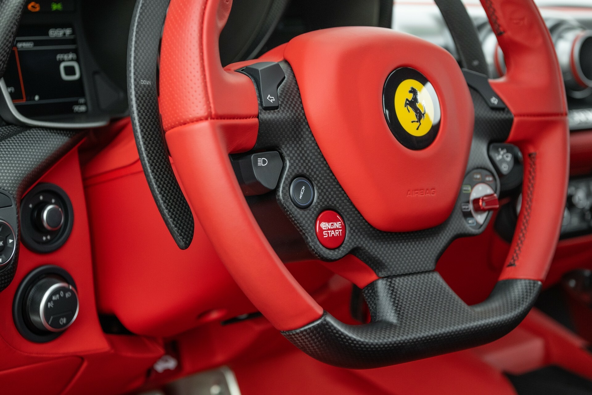 Ferrari F12tdf - 8