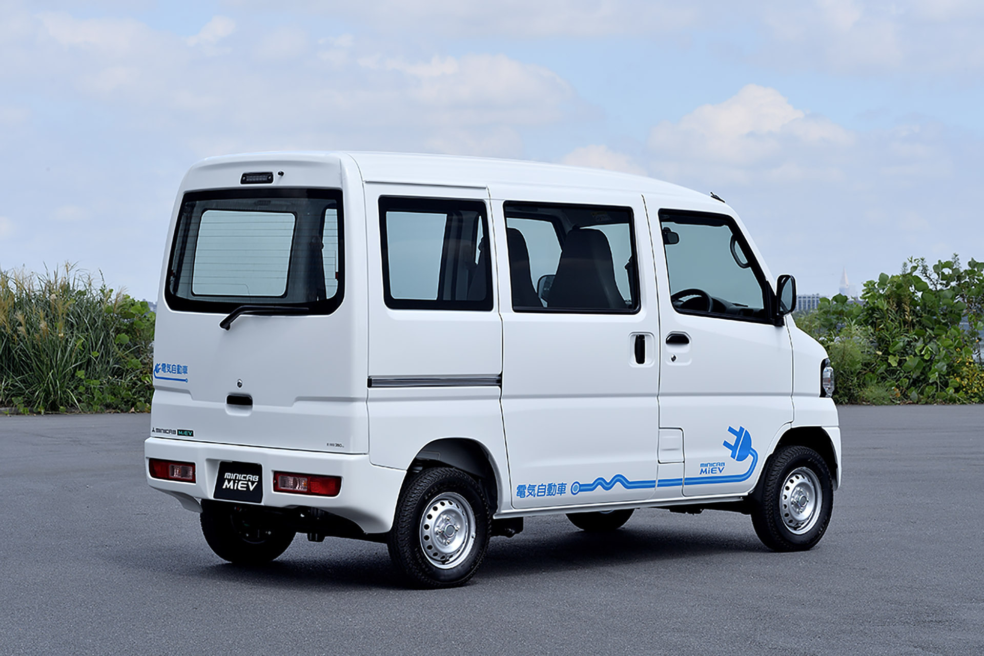 Mitsubishi Minicab MiEV (3)