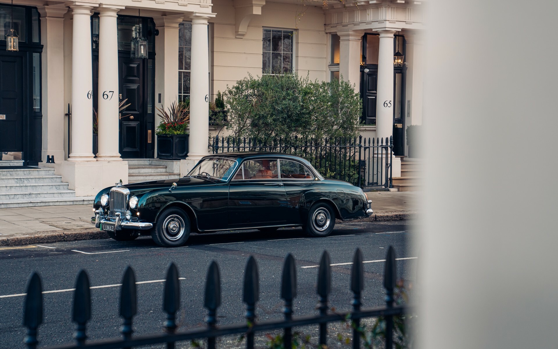 1961 Bentley S2 Continental EV 3