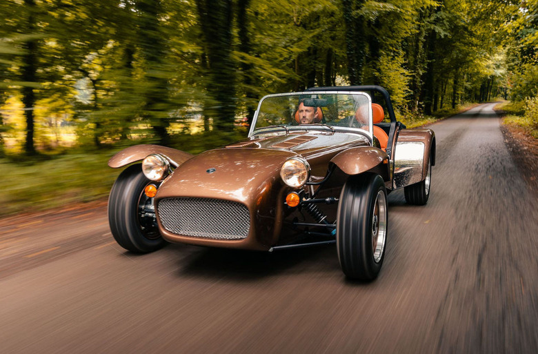 2022 Caterham Super Seven 600 and 2000 00003 copy