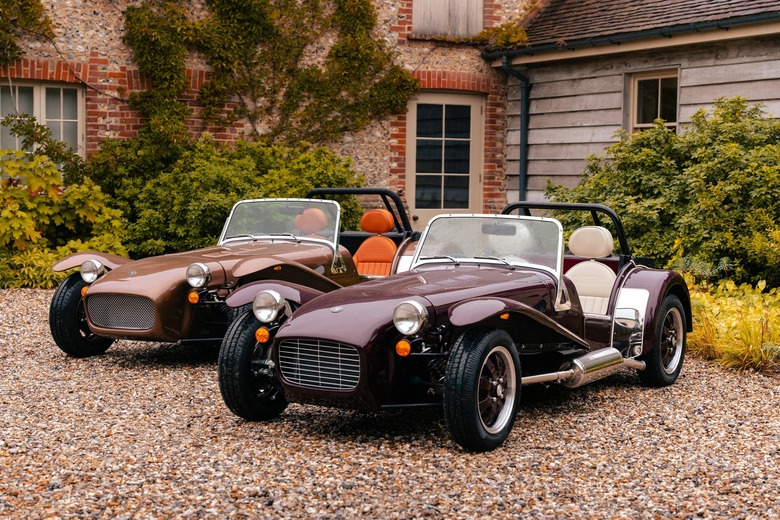 Caterham Super Seven - 1