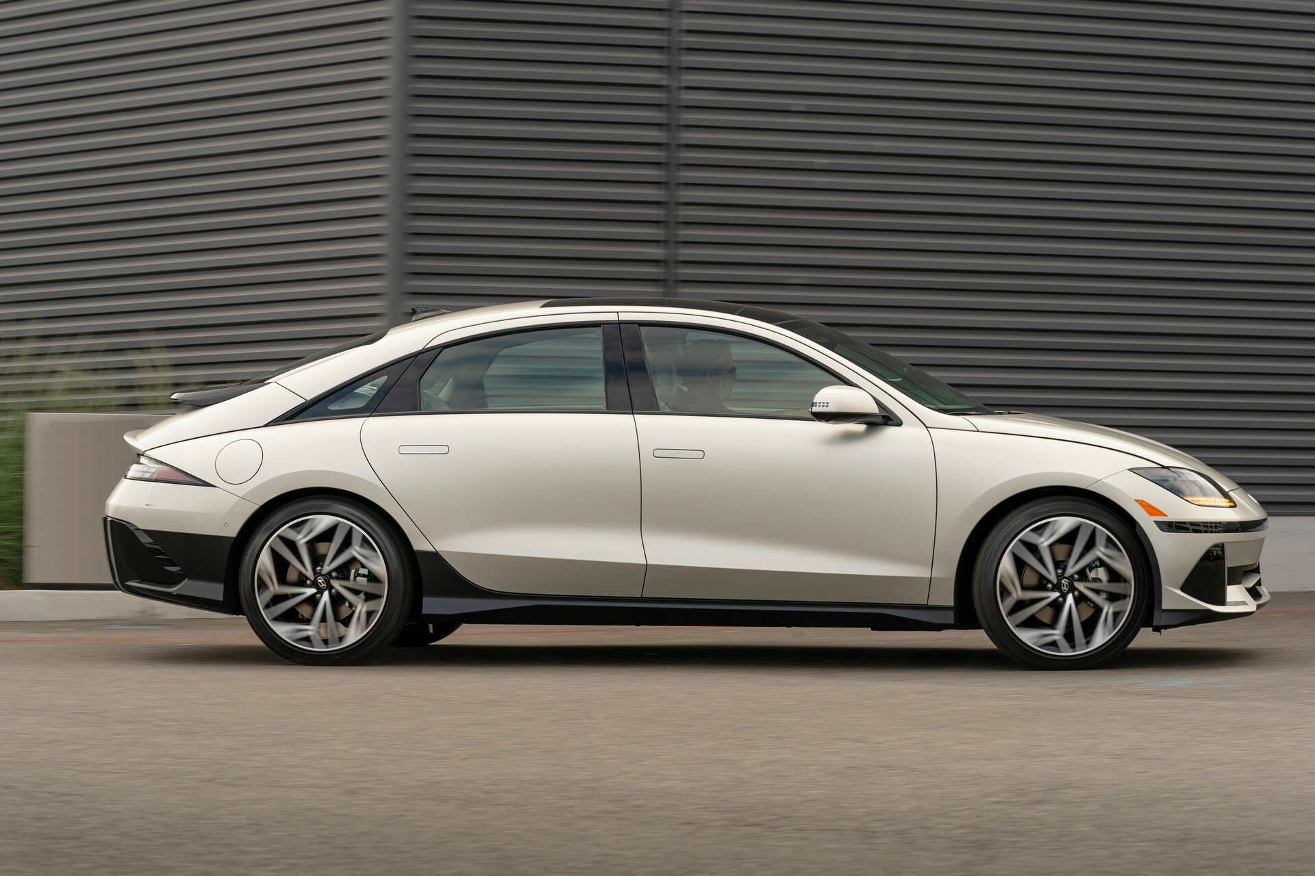 2023 Hyundai Ioniq 6 15