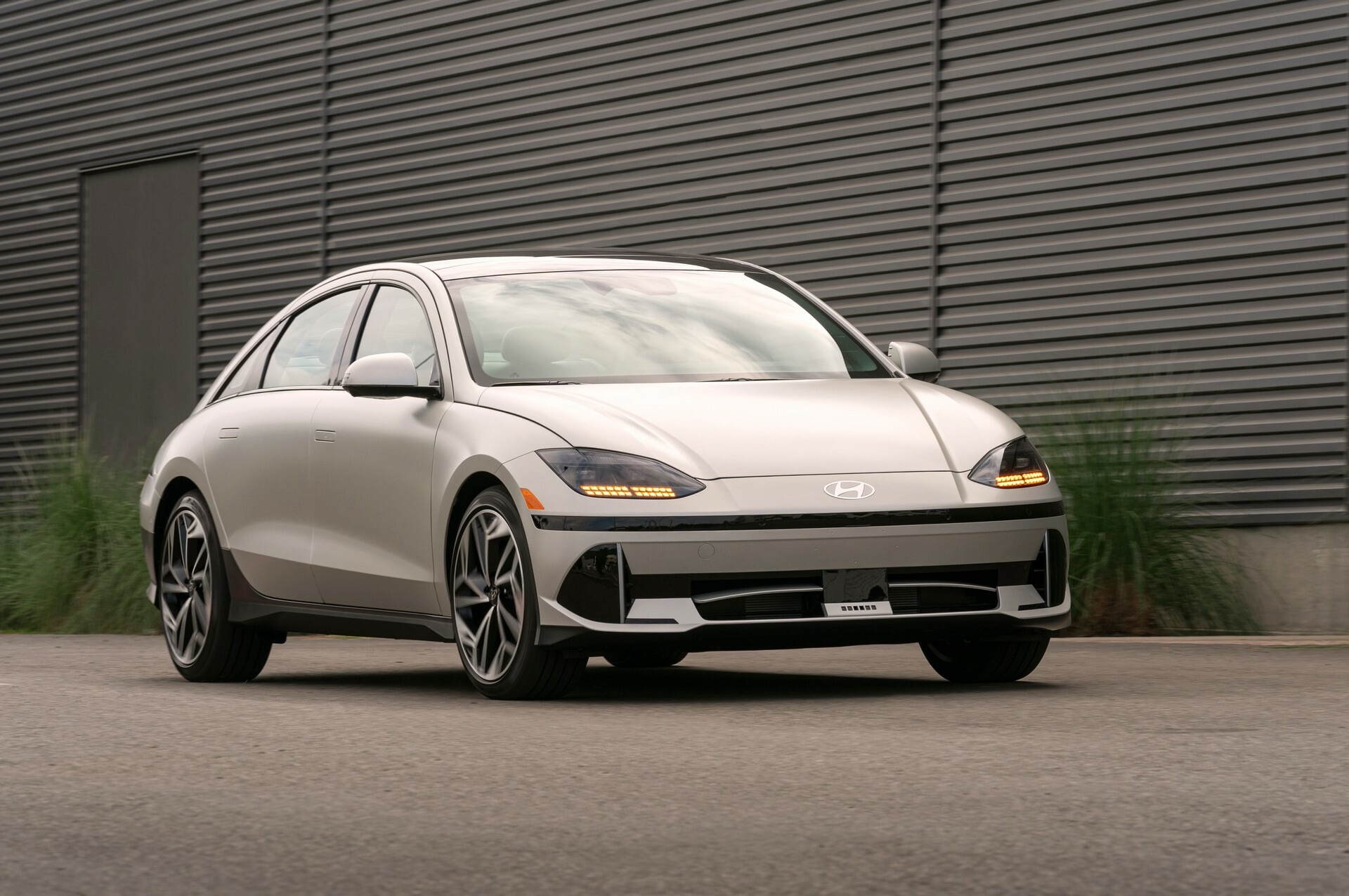 2023 Hyundai Ioniq 6 16