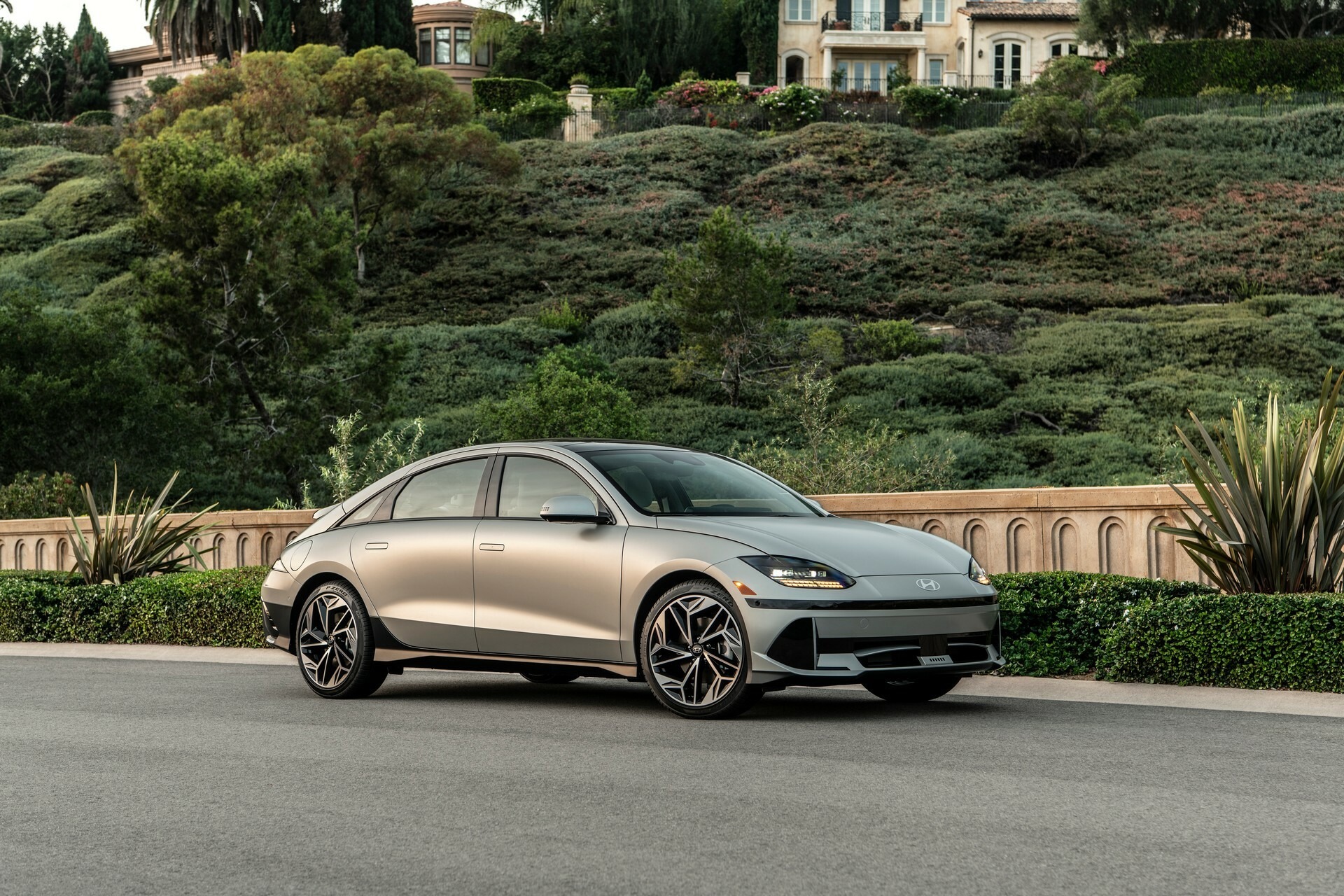 2023 Hyundai Ioniq 6 28