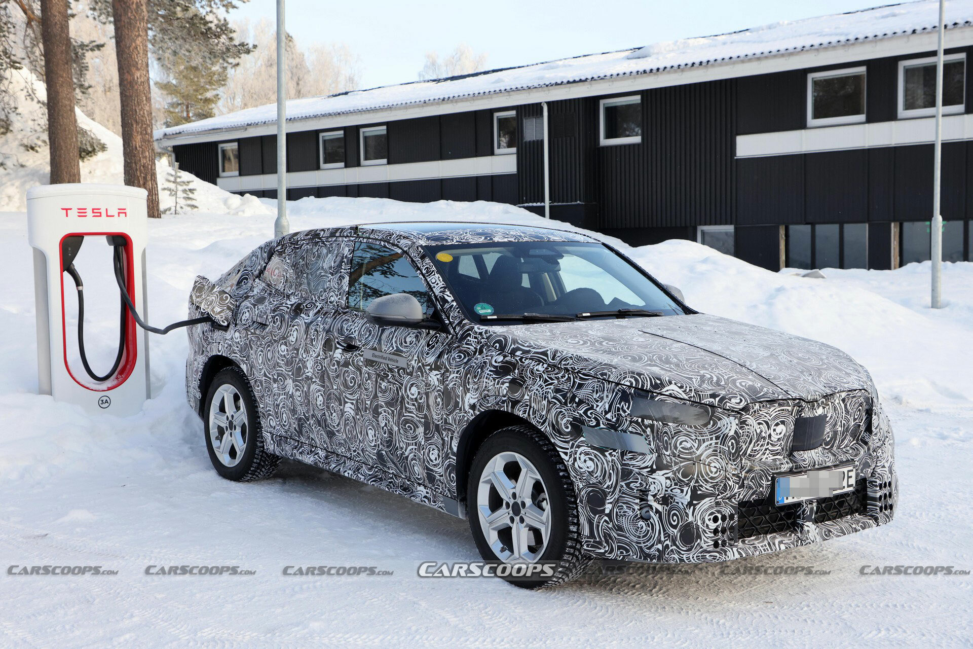 2024-BMW-iX2-2