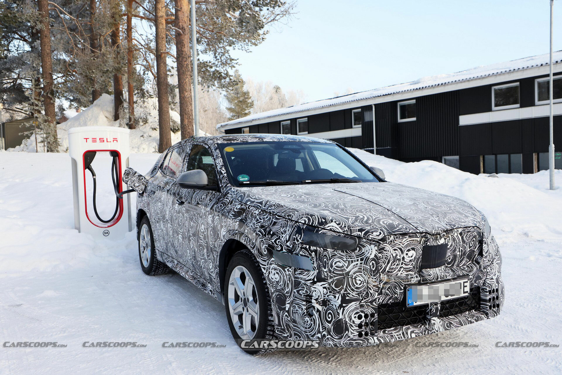 2024-BMW-iX2-6