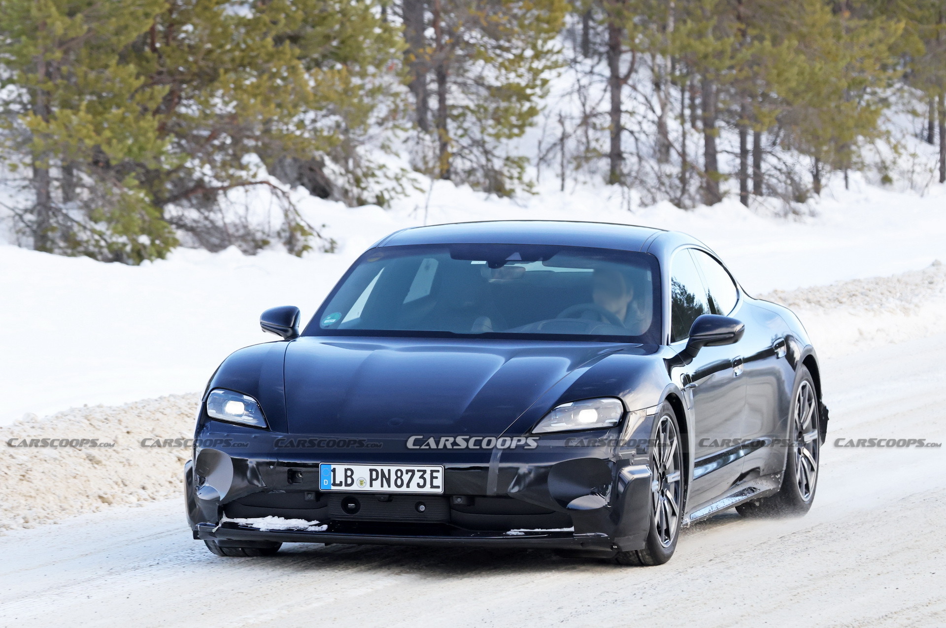 2024 Porsche Taycan - 18