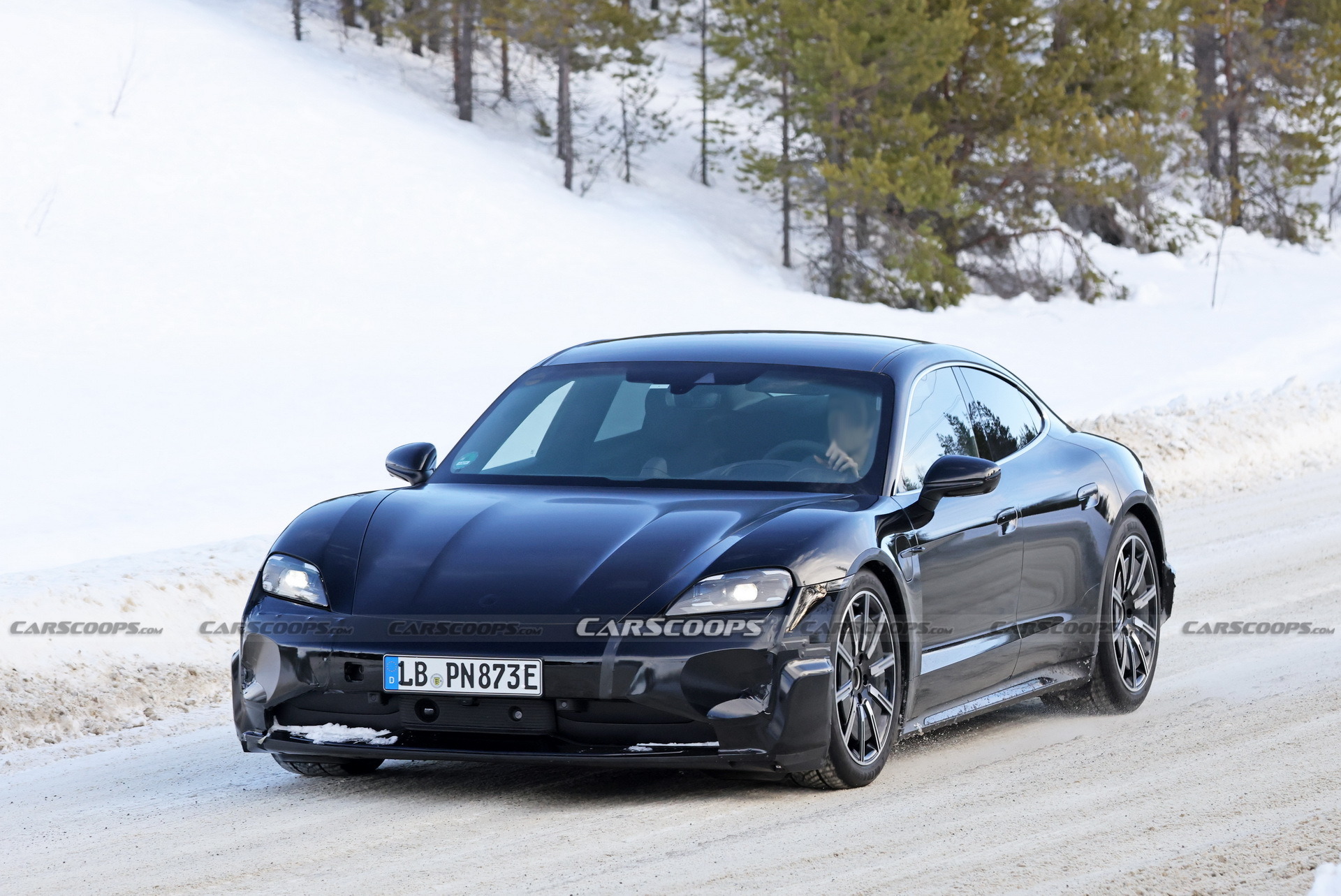 2024 Porsche Taycan - 19