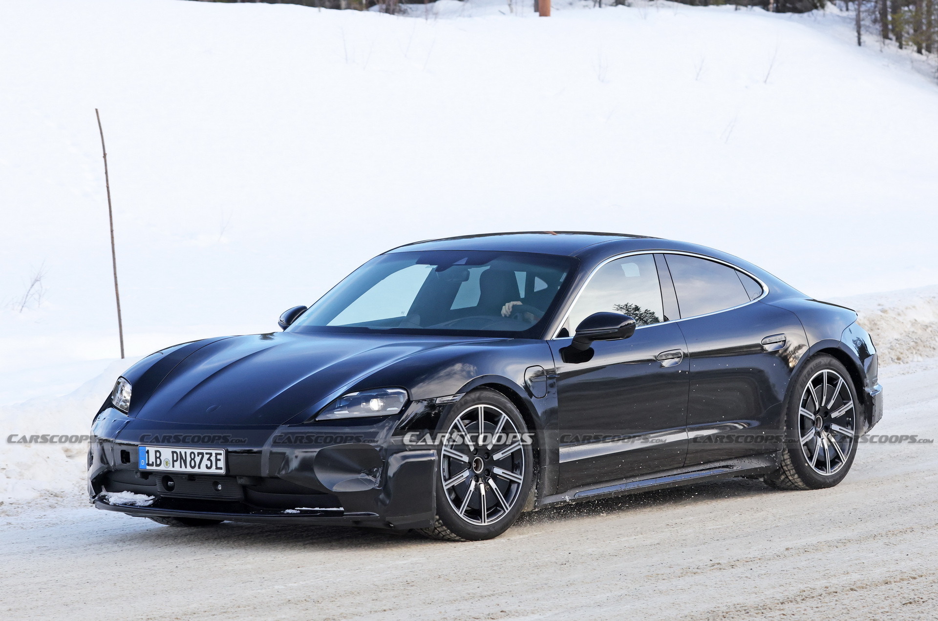 2024 Porsche Taycan - 21