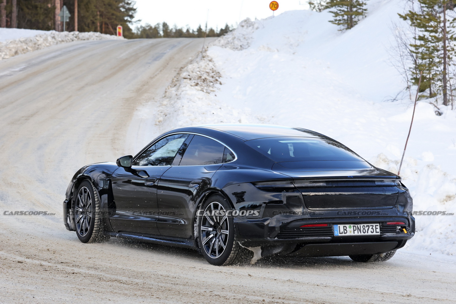 2024 Porsche Taycan - 28