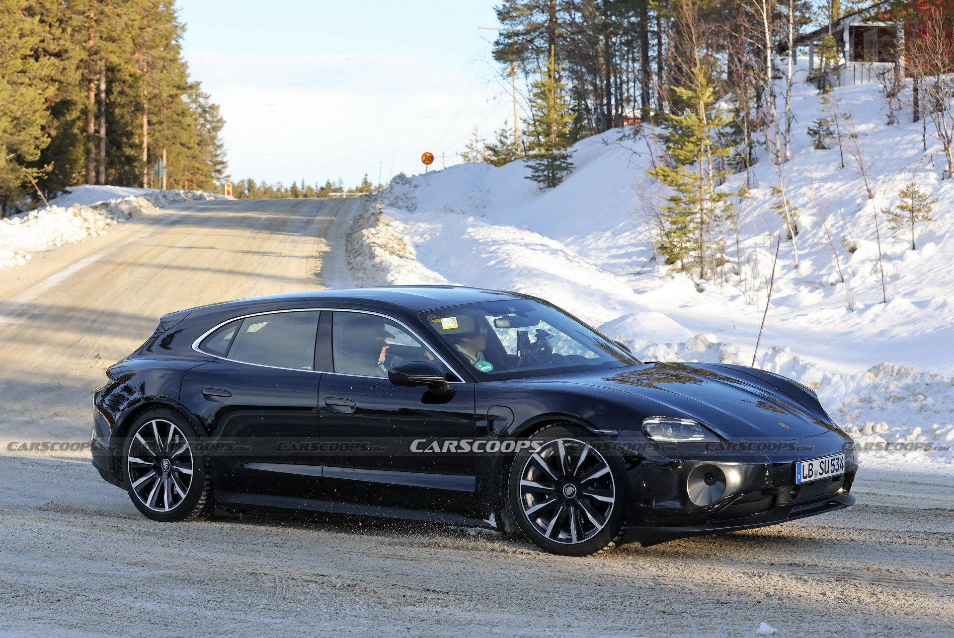 2024 Porsche Taycan - 37