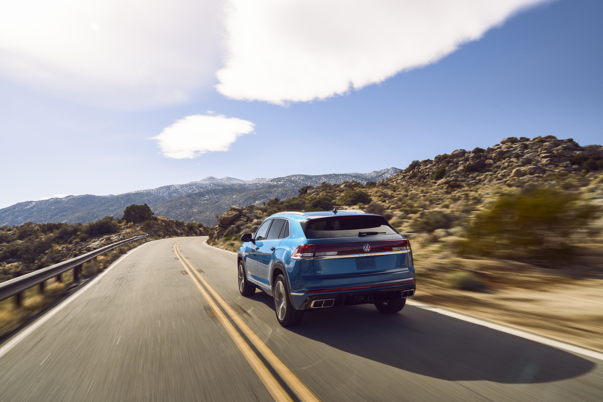 2024 VW Atlas Cross Sport (12)