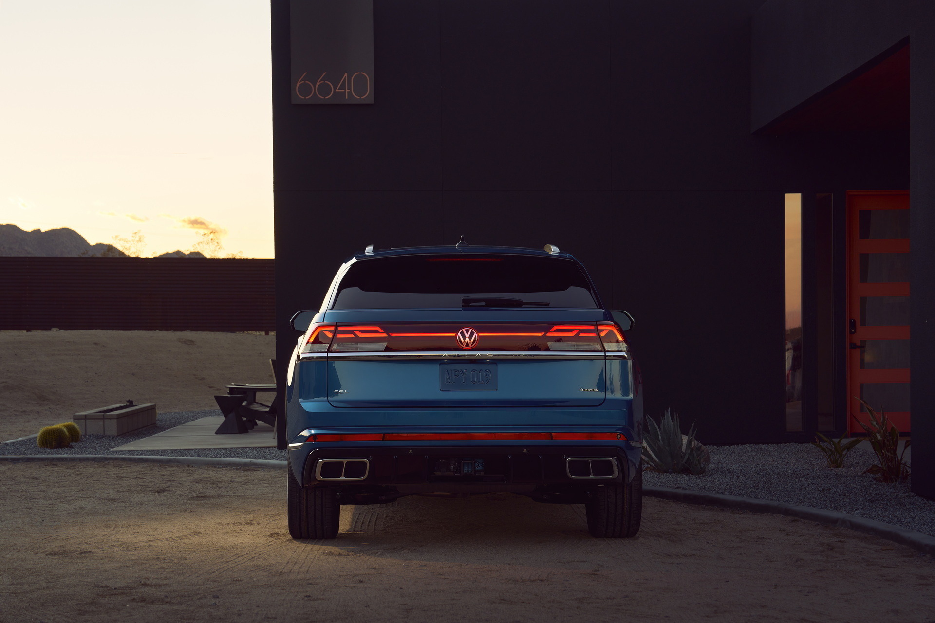 2024 VW Atlas Cross Sport (3)