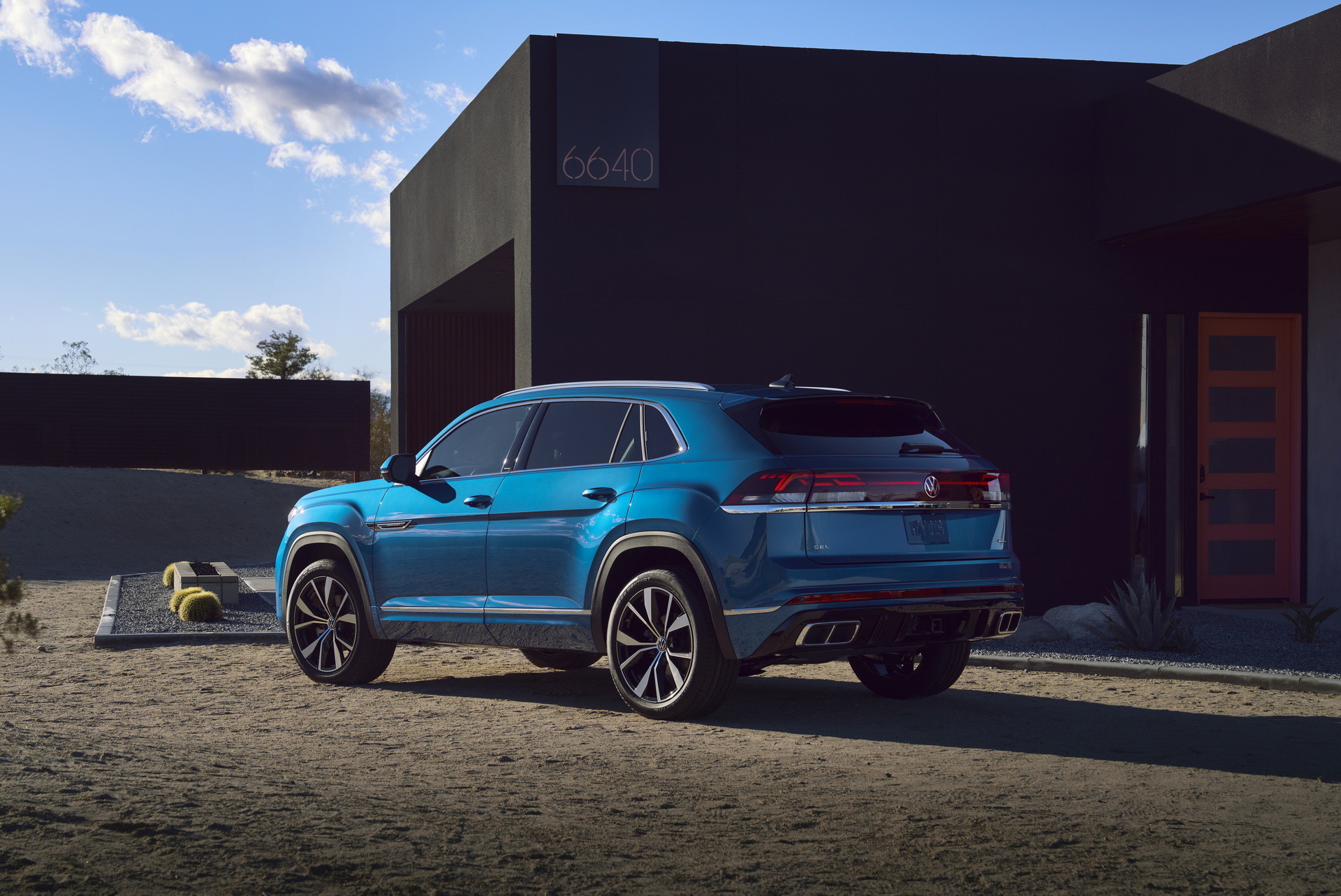 2024 VW Atlas Cross Sport (6)