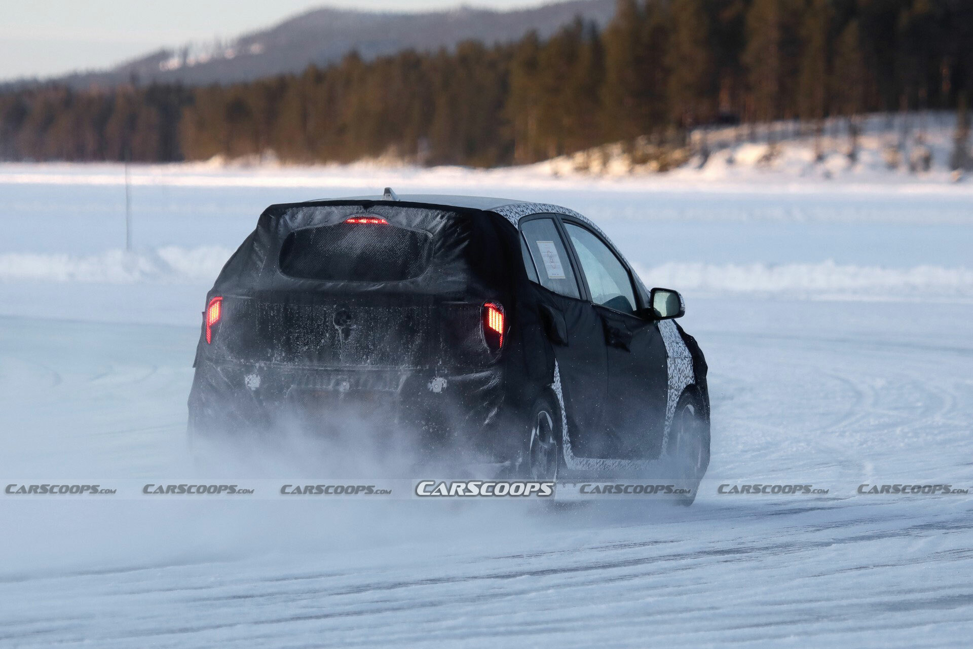 2024-Kia-Picanto-16