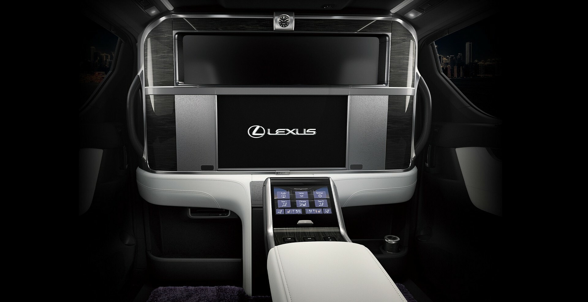 2023 Lexus LM 11
