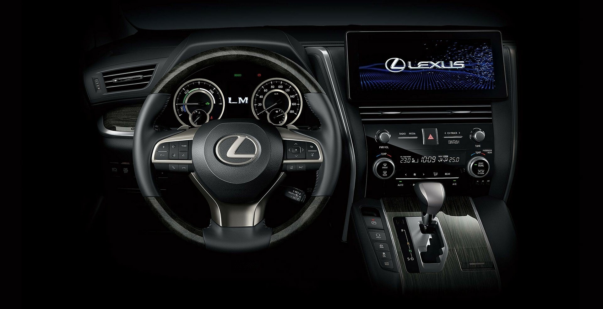 2023 Lexus LM 17