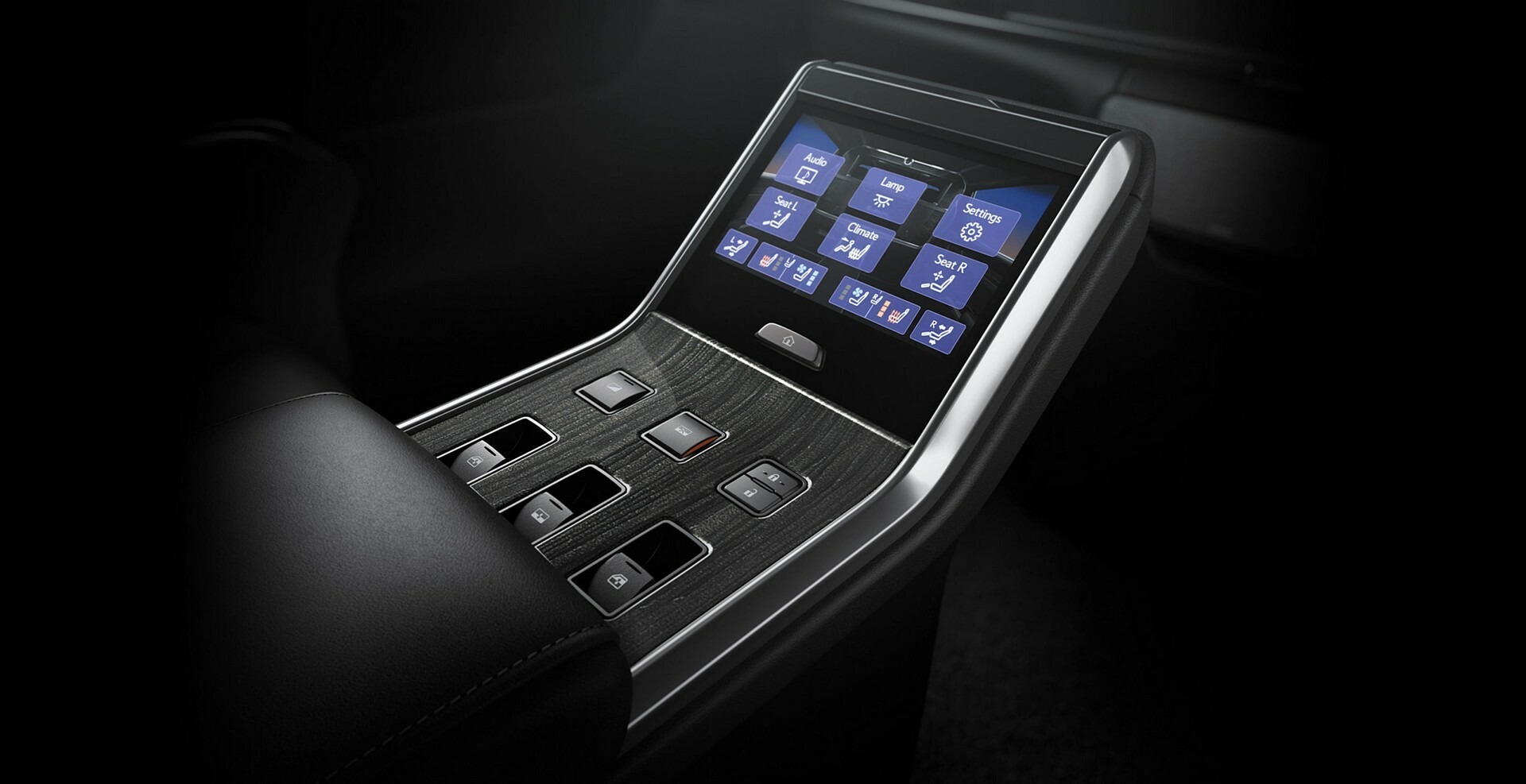 2023 Lexus LM 8