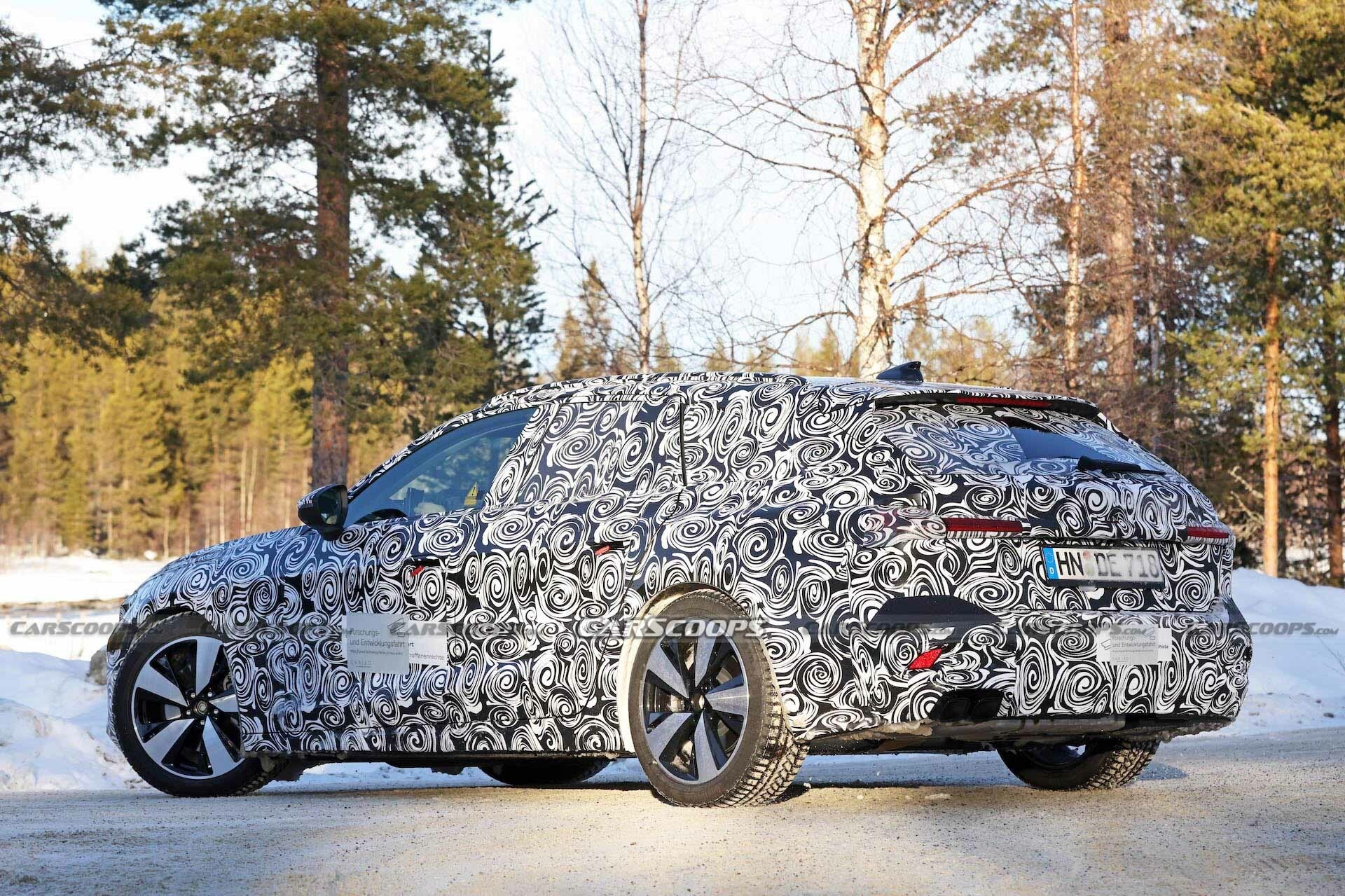 Audi A4 Avant scoop spy 00014