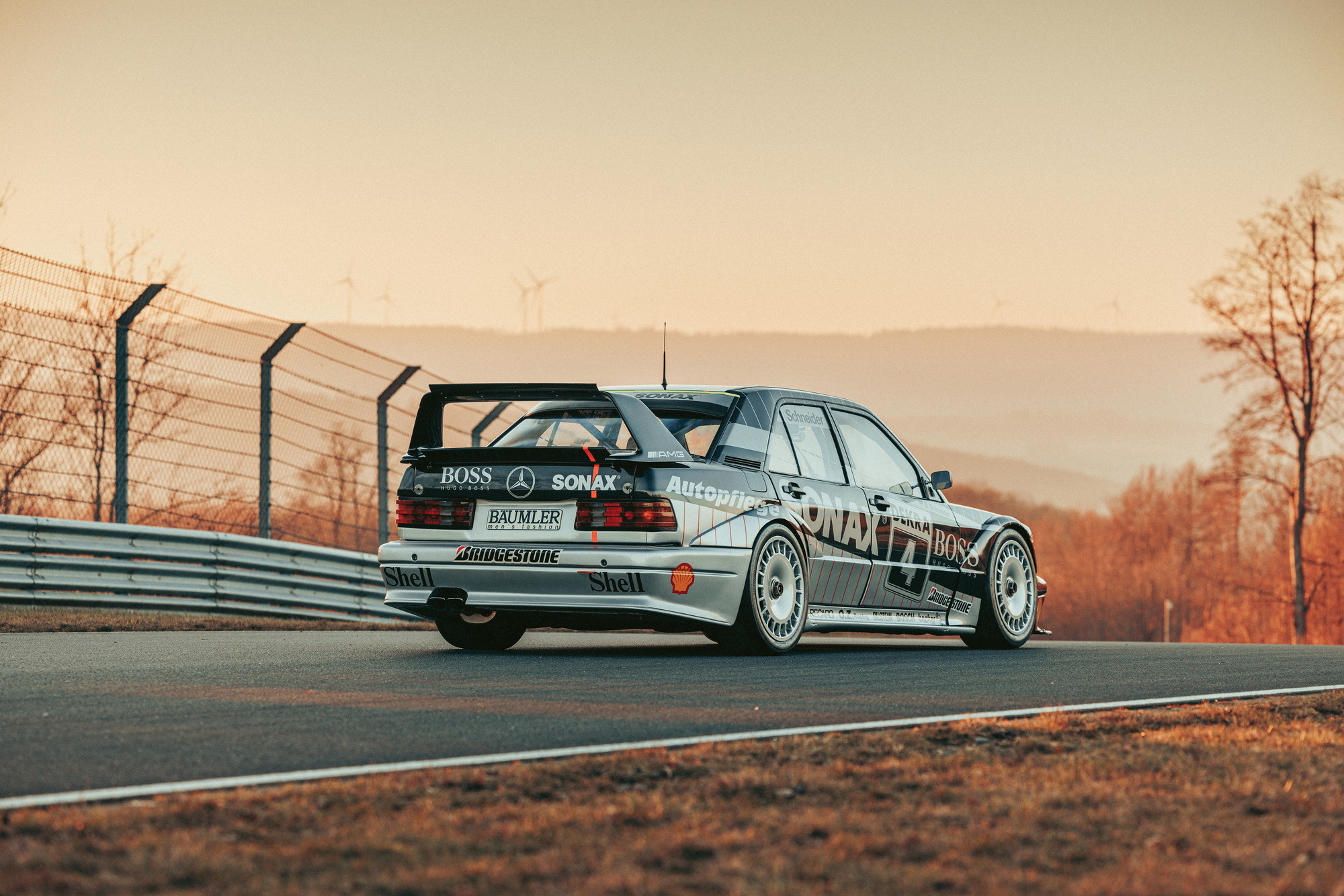 RM Sothebys 1992 Mercedes-AMG 190 E 2..5-16 Evolution II 2