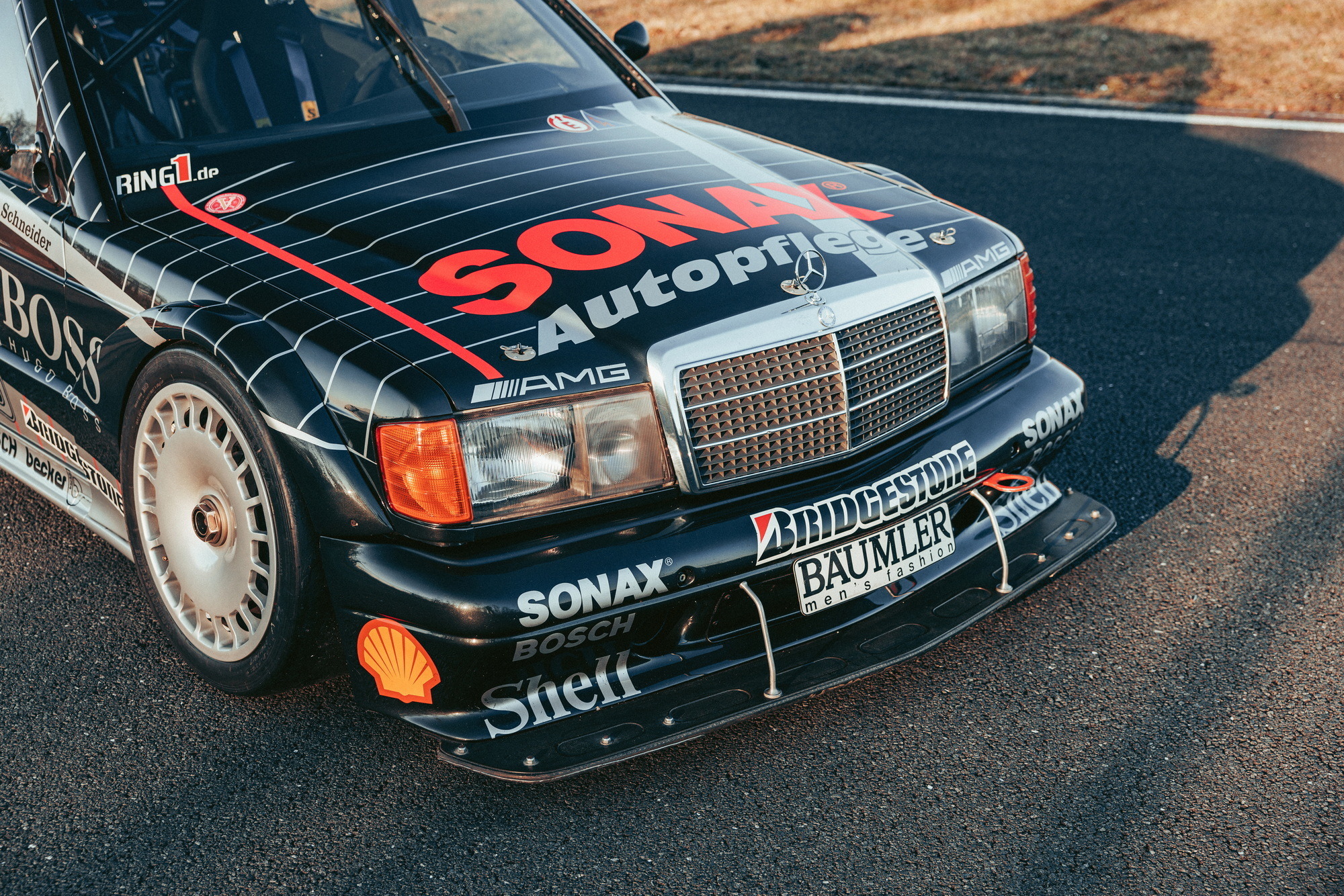 RM Sothebys 1992 Mercedes-AMG 190 E 2..5-16 Evolution II 33