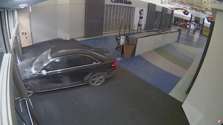 yt 2011 Audi A4 mall spree 1