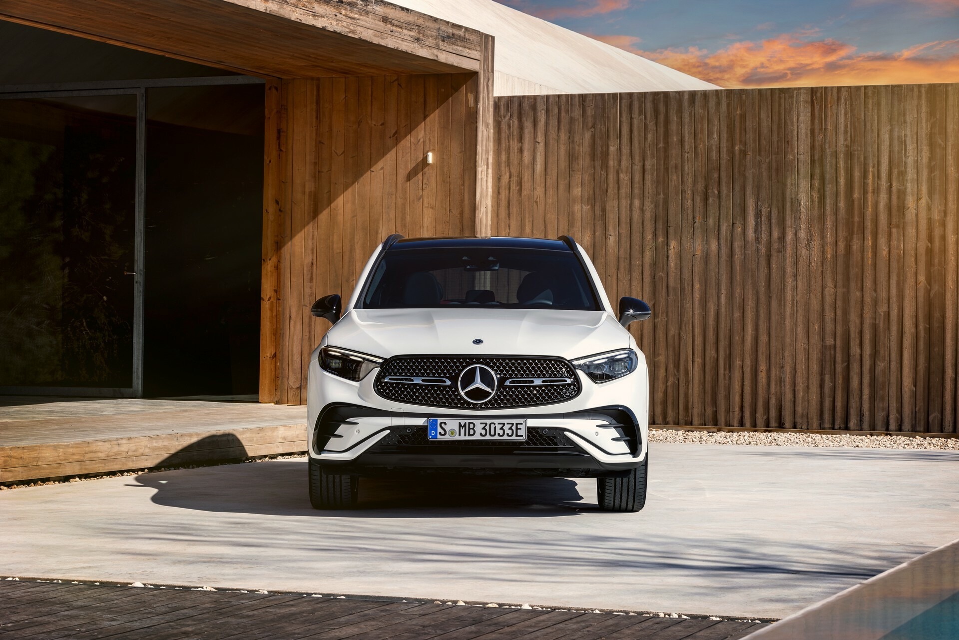 2023 Mercedes GLC 15