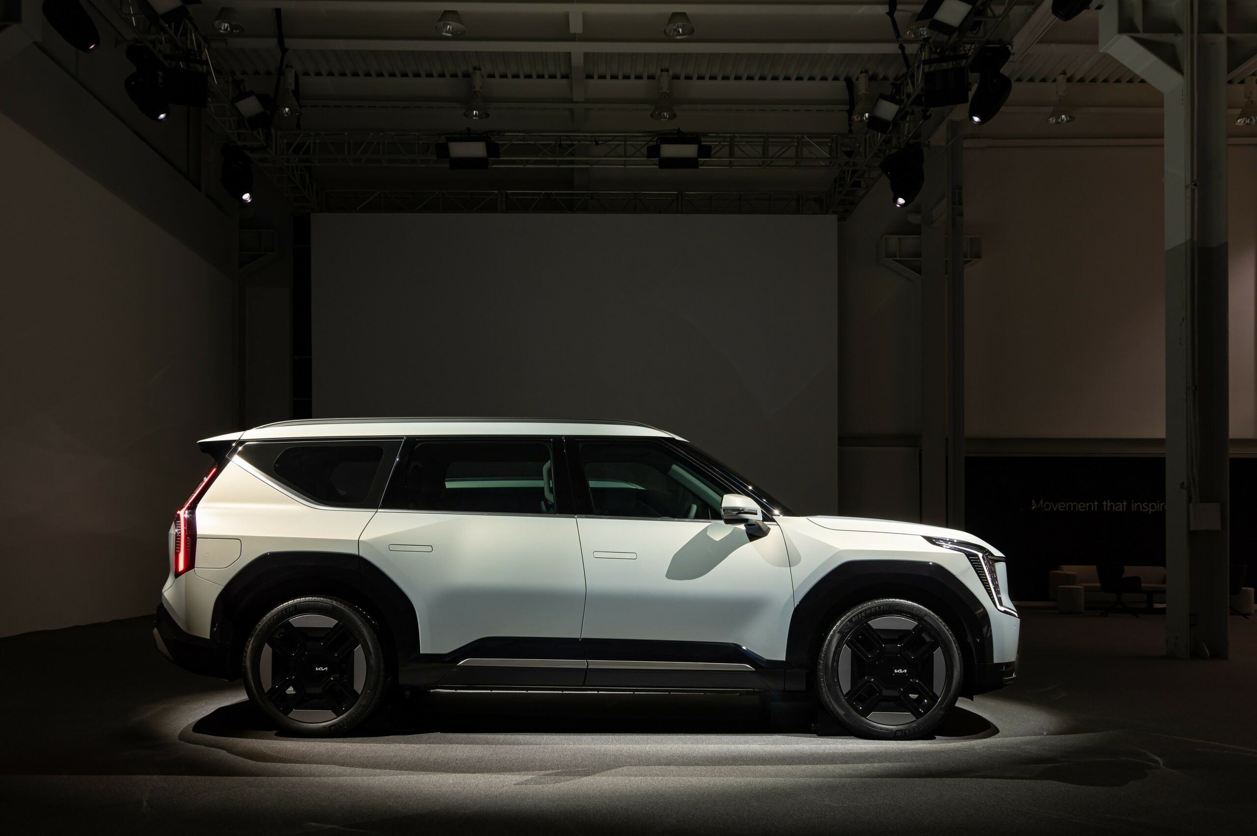 2024 Kia EV9 103