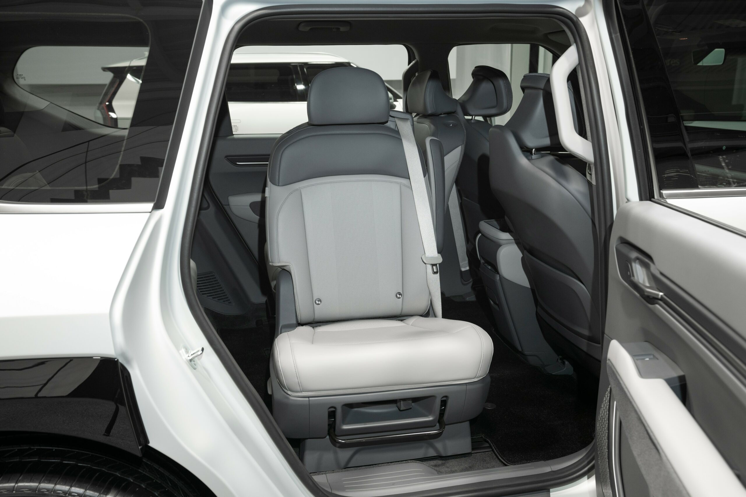 2024 Kia EV9 110