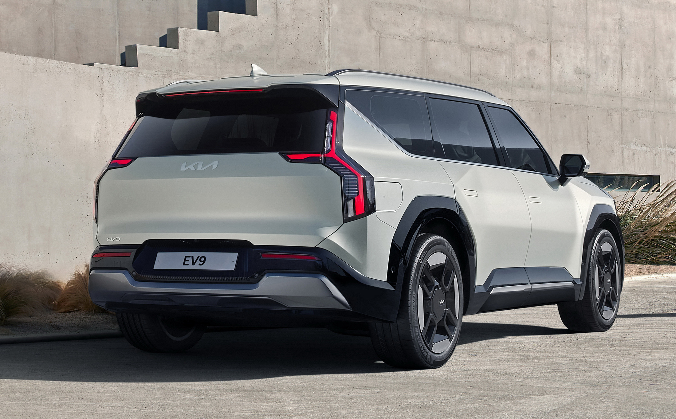 Kia EV9 5