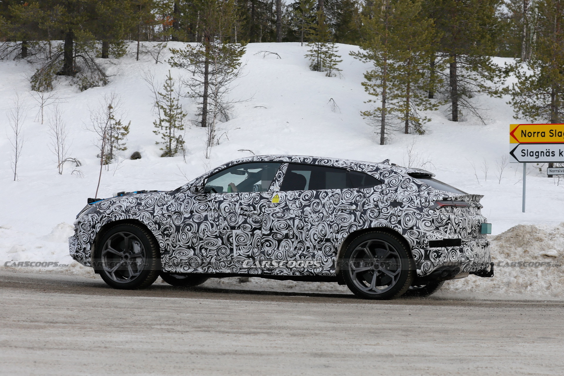 2024 Lamborghini Urus PHEV - 10