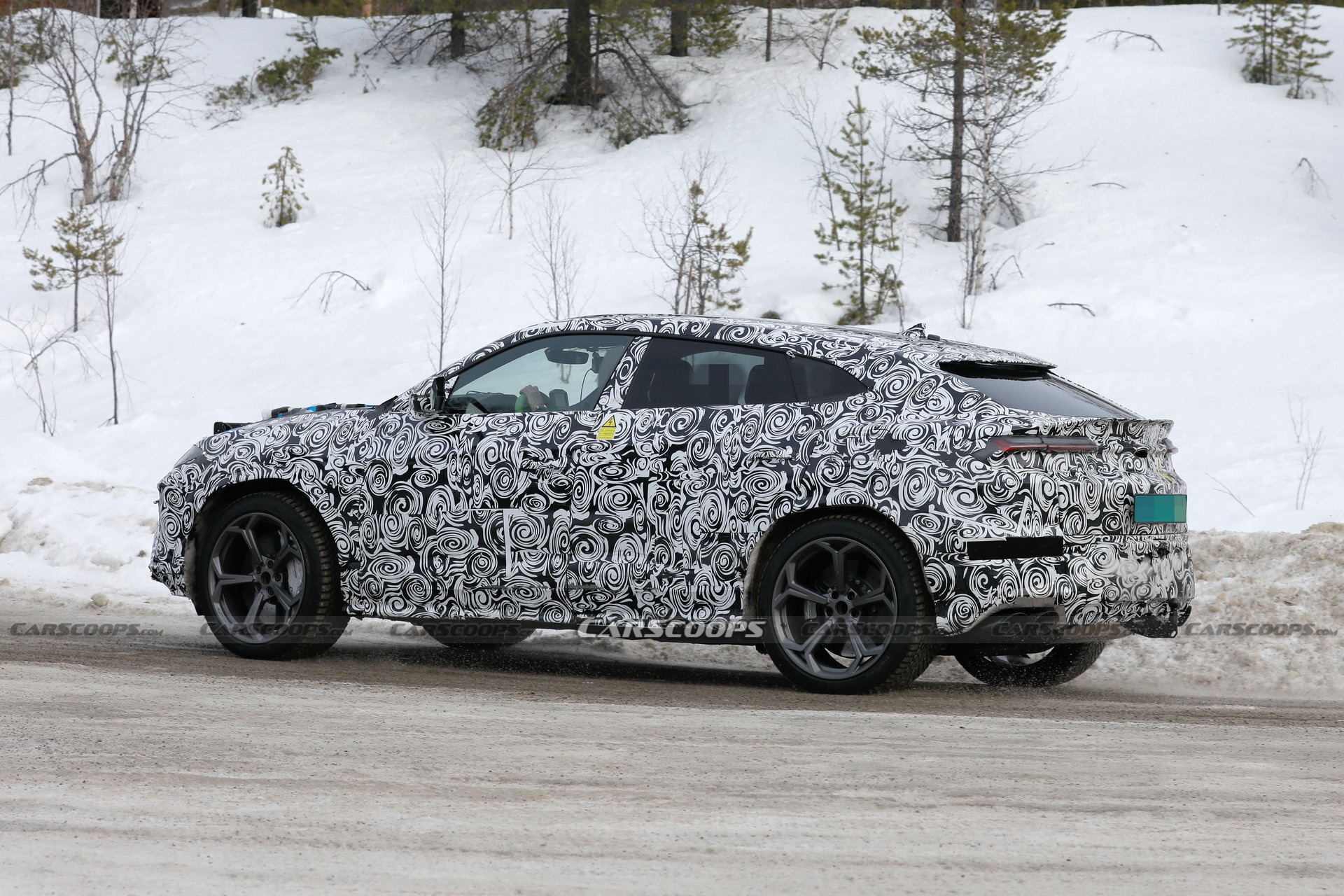 2024 Lamborghini Urus PHEV - 11