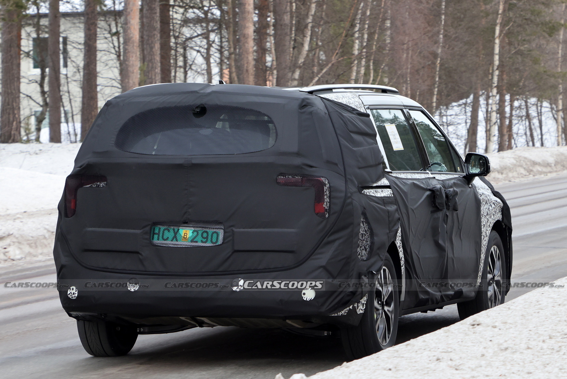 Kia Carnival facelift Scoop (11)