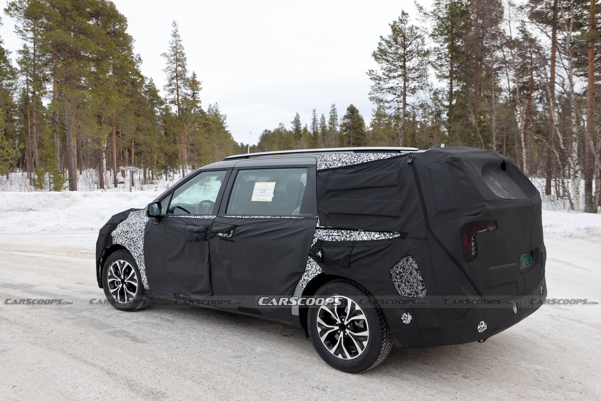 Kia Carnival facelift Scoop (18)