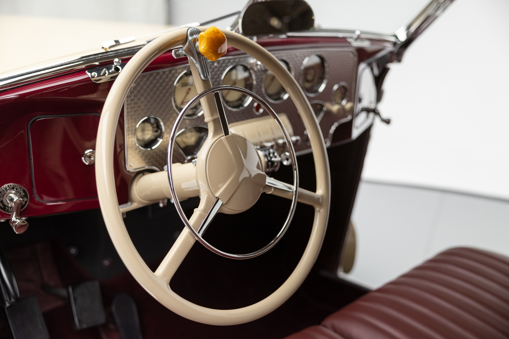 1937 Cord 812 Phaeton 31