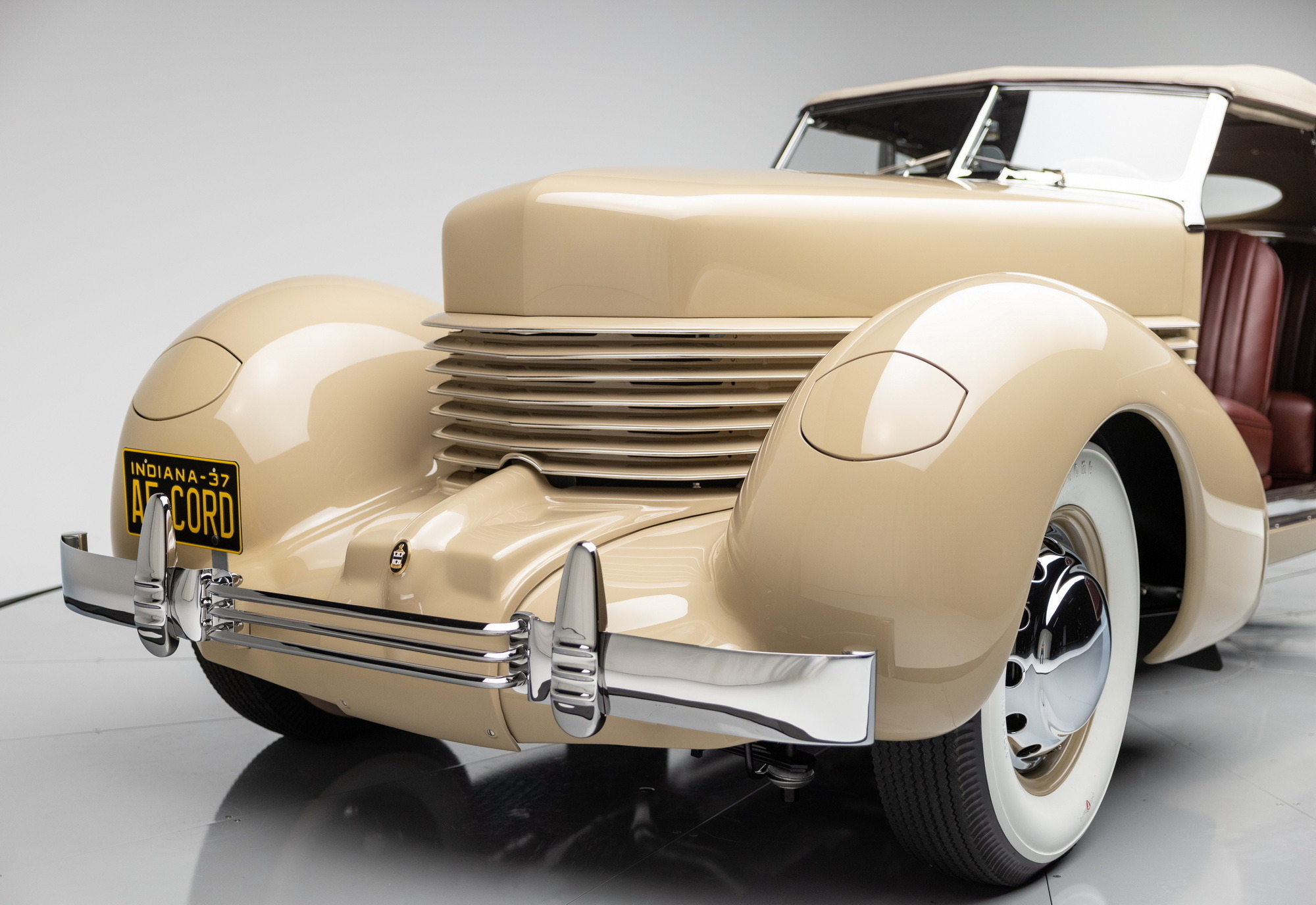 1937 Cord 812 Phaeton 39