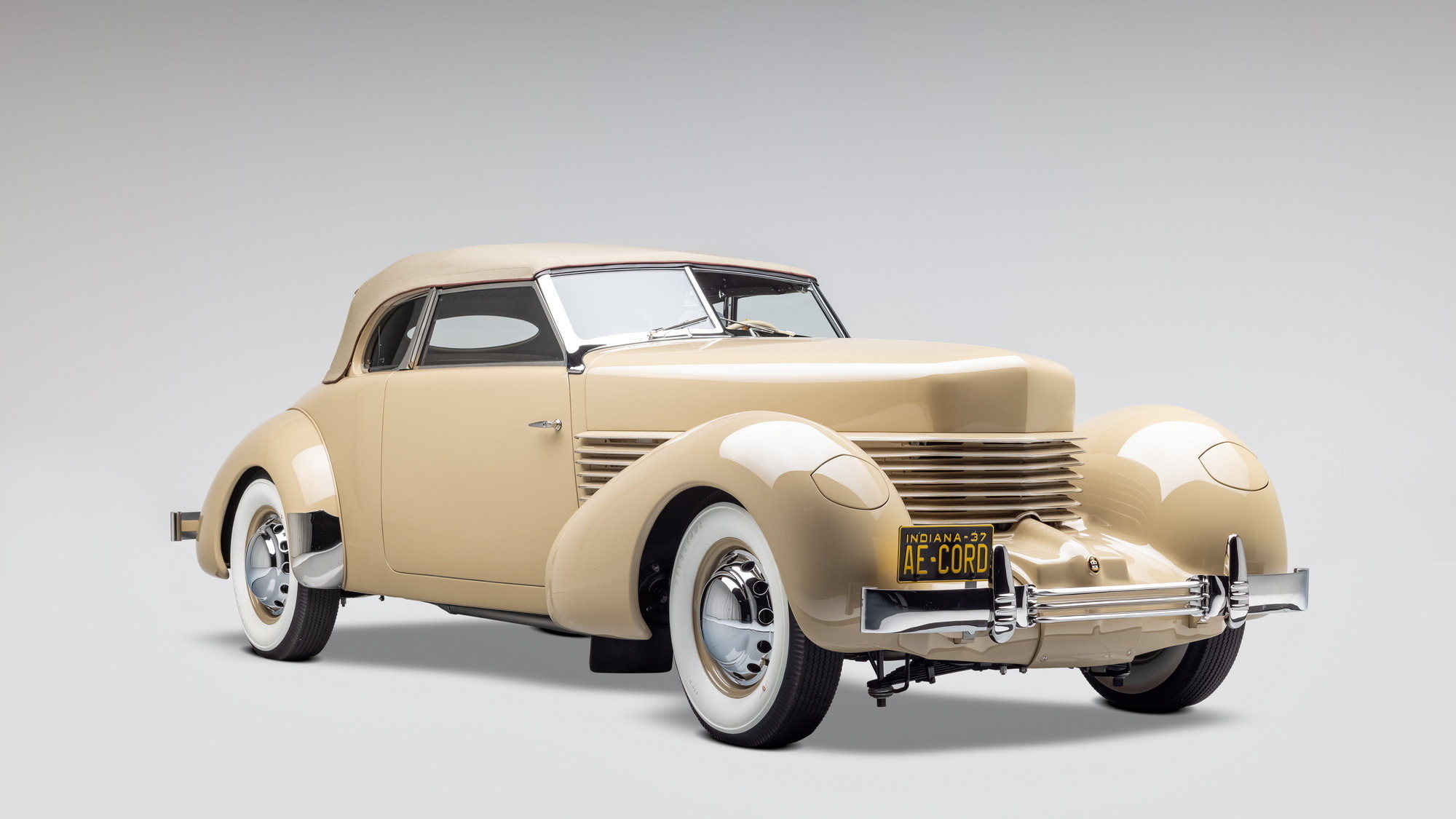 1937 Cord 812 Phaeton 4